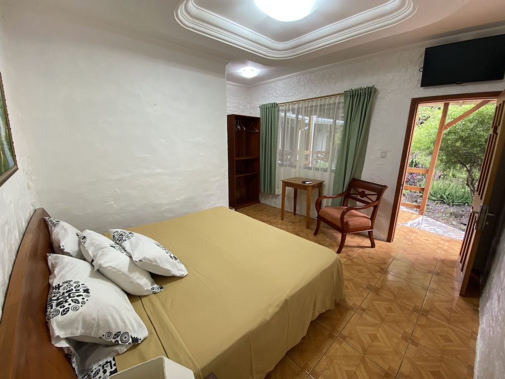 Standard Double or Twin Room photo 2