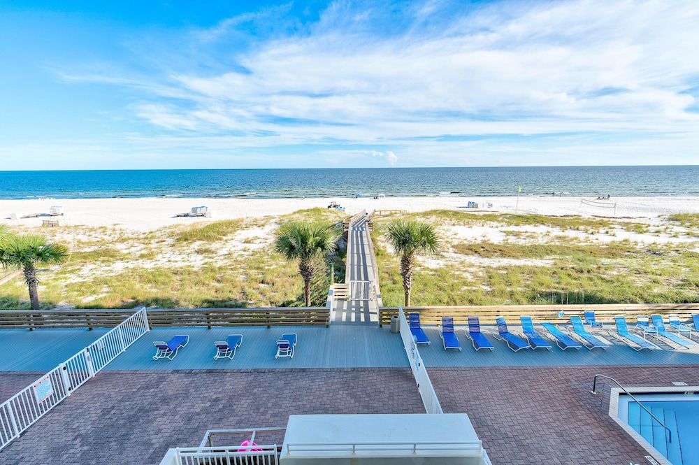 Condo, Multiple Beds (SeaSpray East 323- Gulf Front) photo 3