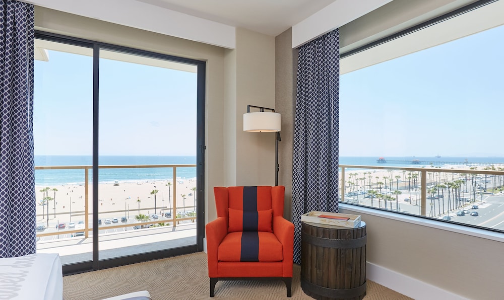 Room, 2 Queen Beds, Accessible, Oceanfront (Hearing, Twin Dolphin Tower)