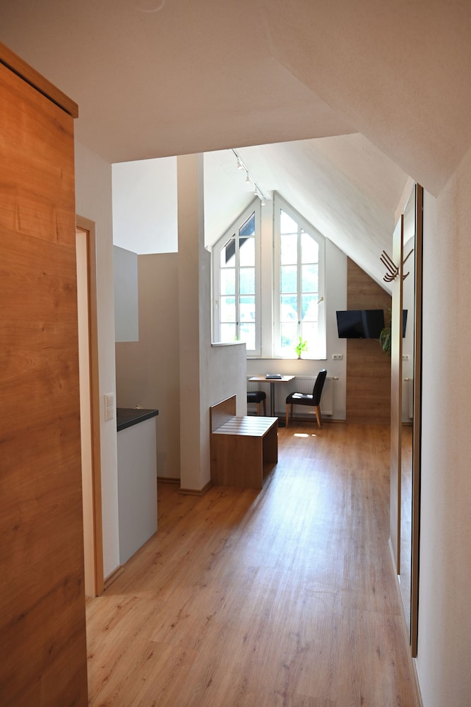 Comfort Studio, 1 Queen Bed with Sofa bed, Non Smoking, Kitchen photo 3