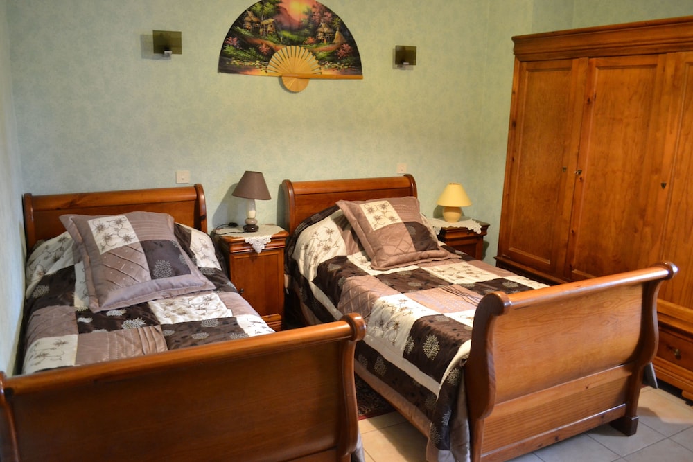 Twin Room (Iris) photo 1
