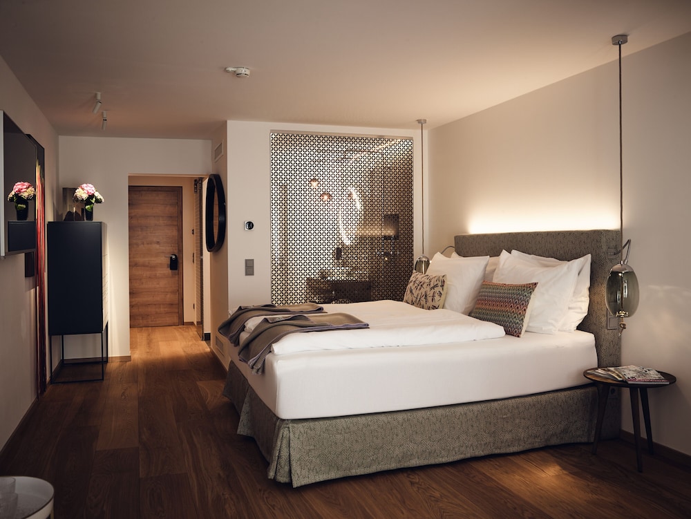 Superior Double Room, Lake View (Grundlsee)