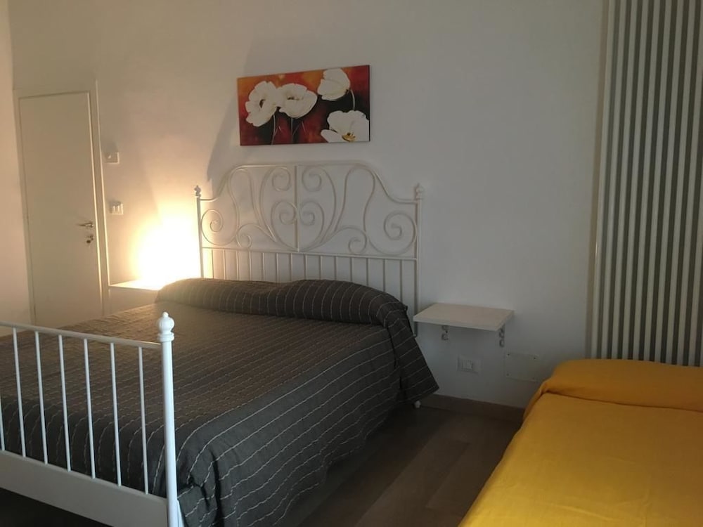 Economy Quadruple Room, Shared Bathroom