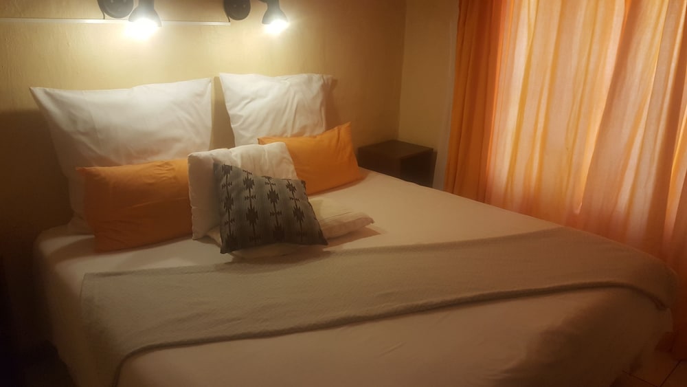 Economy Apartment, 2 Bedrooms (2 bathrooms & kitchen )