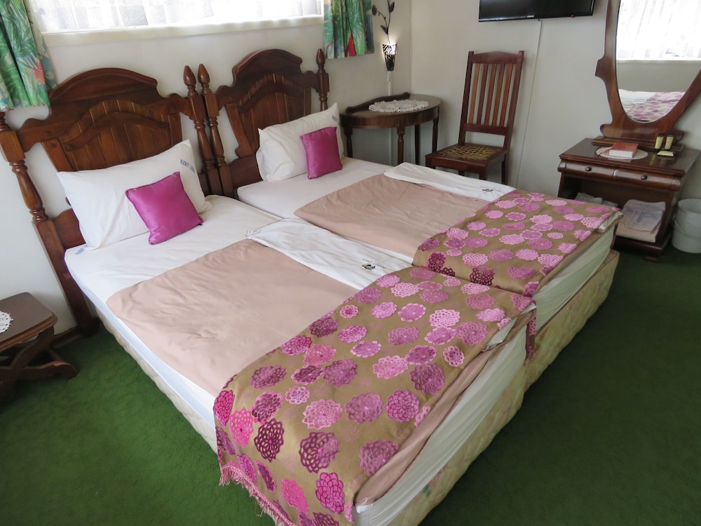 Deluxe Double Room with bath photo 2
