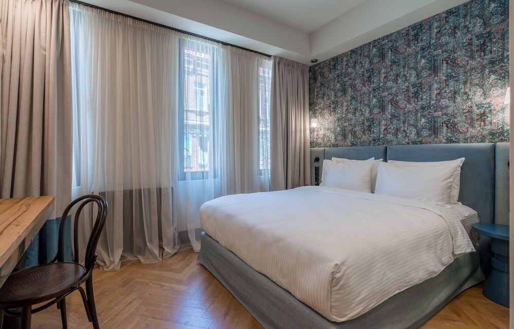 Standard Double Room, 1 Queen Bed photo 3