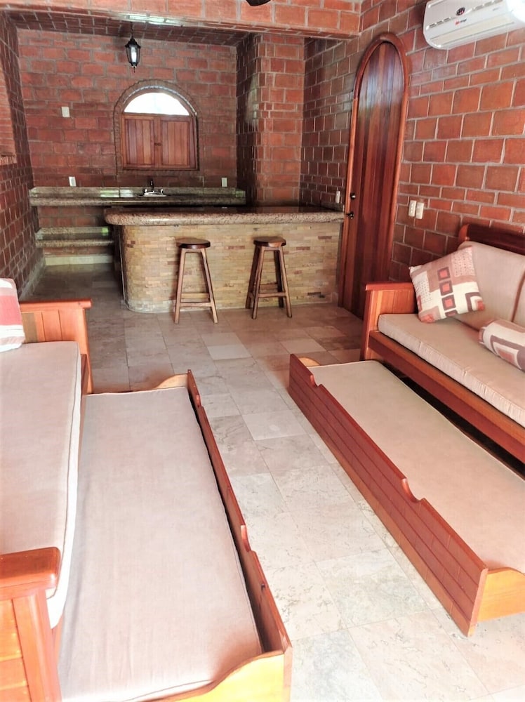 Family Studio Suite photo 2