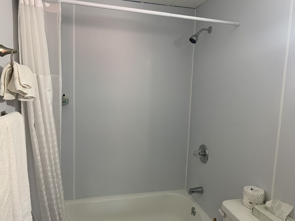 Double Room, Private Bathroom (Lodge Room 102, 103, 104) photo 3