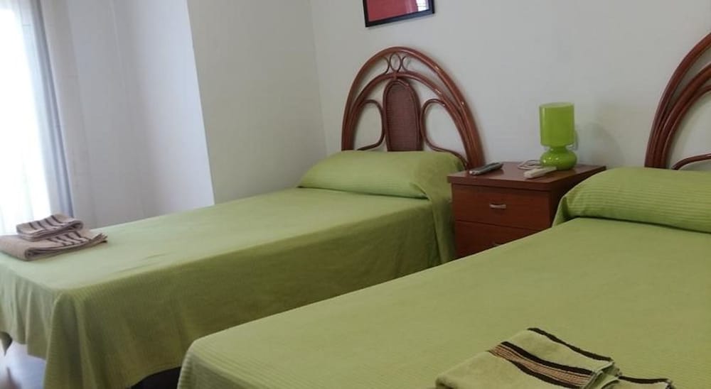 Double Room, 1 Queen Bed photo 3