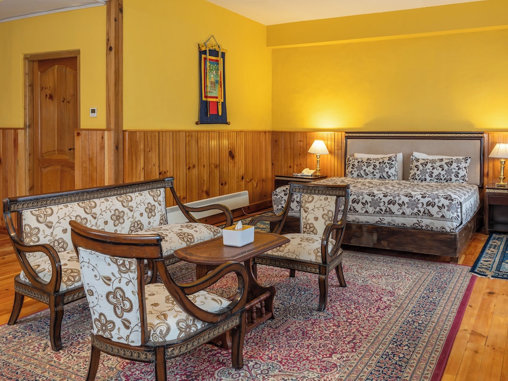 Royal Suite with Balcony and Mountain view photo 1