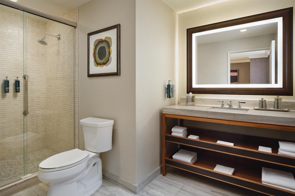 Presidential Suite, Multiple Beds