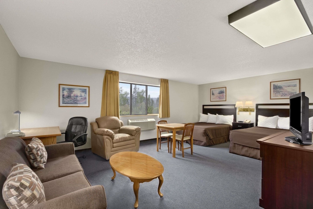 Suite, 2 Queen Beds, Non Smoking photo 1