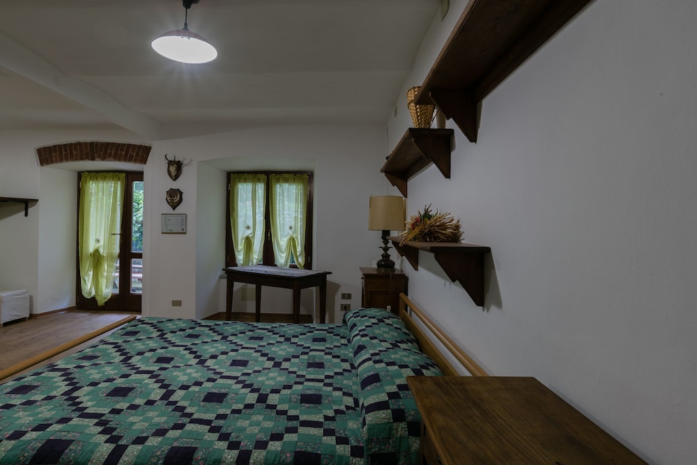 Classic Double Or Twin Room, Garden View, Ground Floor photo 2