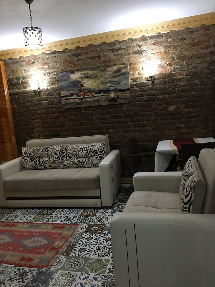 Economy Apartment photo 3