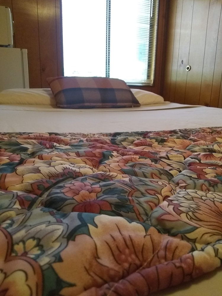 Basic Room, 1 Double Bed photo 3