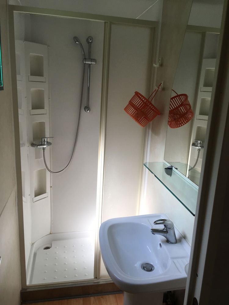 Standard Bungalow (GI6) photo 3