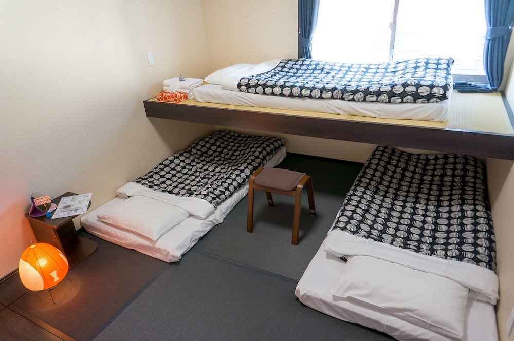 Private triple room, Shared Toilet and Shower photo 3