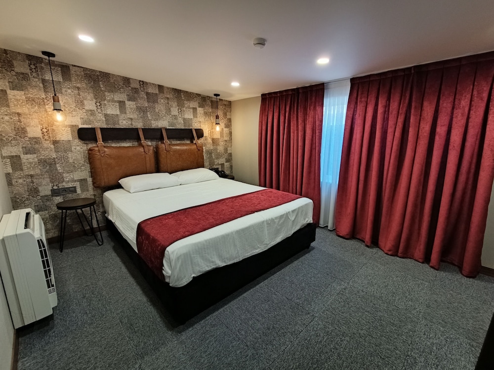 Design Double or Twin Room, City View photo 2