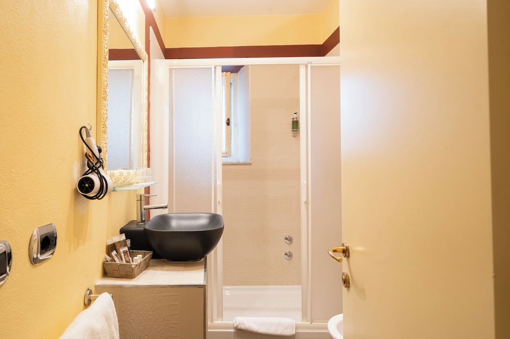 Superior Double or Twin Room photo 3