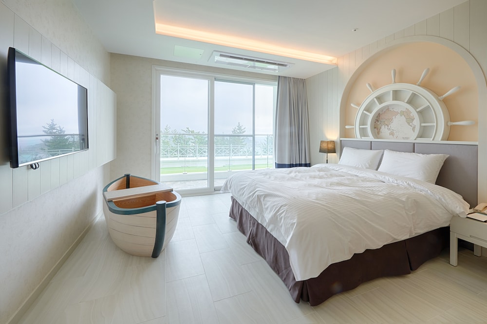 [Jump into Ocean PKG] [Hotel]Superior Kids(Clean/Standard/FamilyTwin) - OceanPlay for 2Adults+1Child photo 2