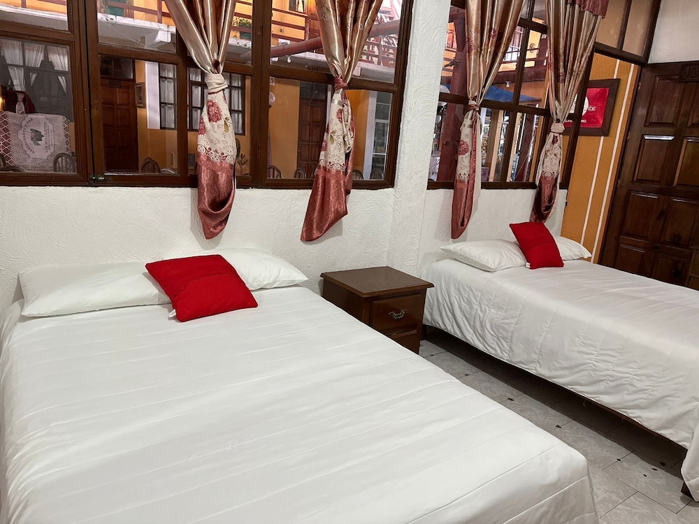 Basic Double Room, 2 Queen Beds photo 1