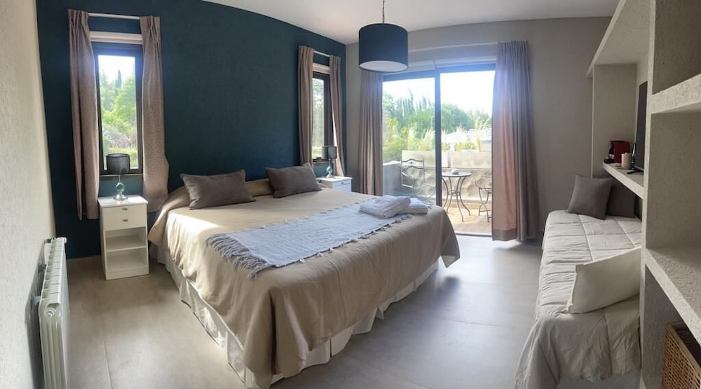 Deluxe Triple Room photo 1