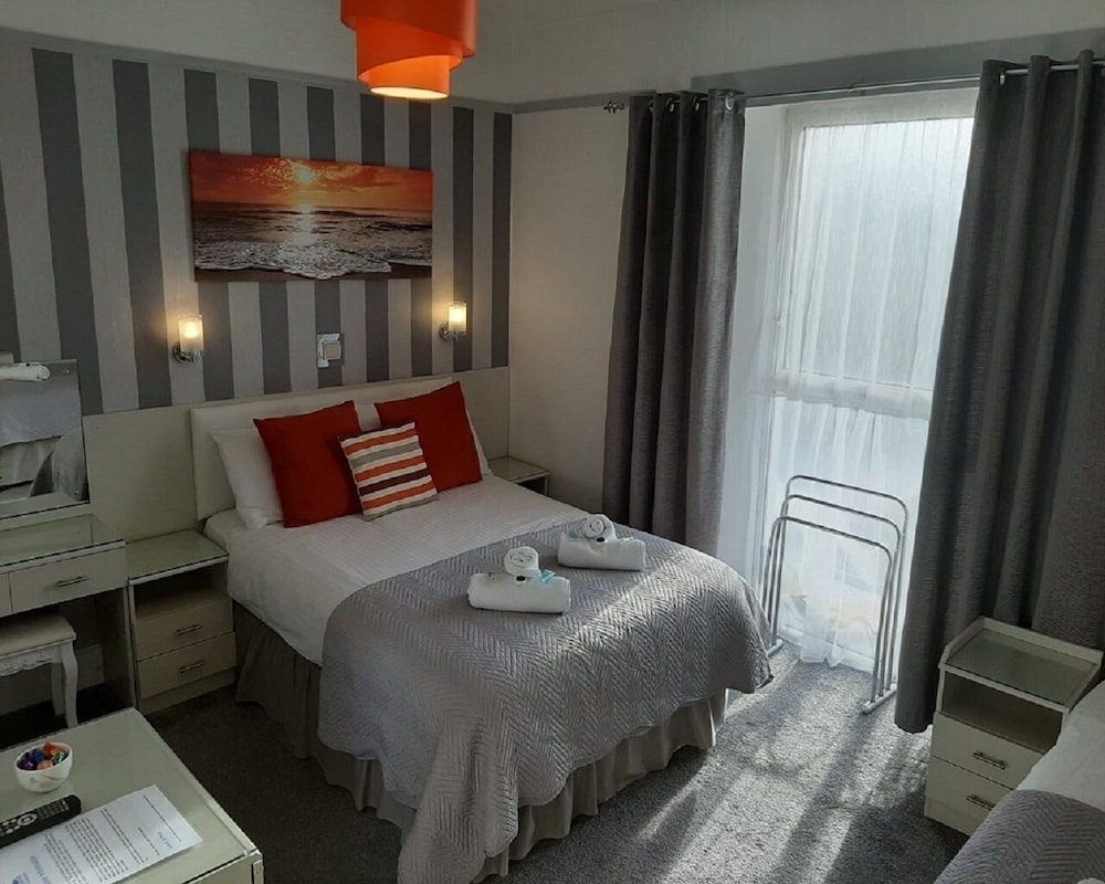 Superior Suite, Ensuite photo 3