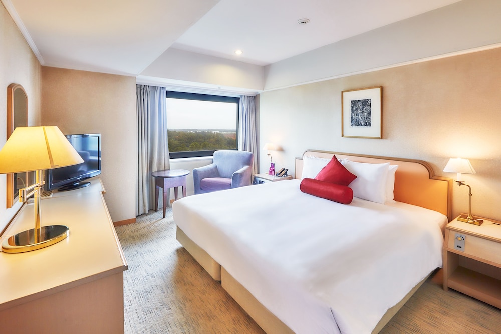 Suite, 1 Bedroom, View (Forest View)