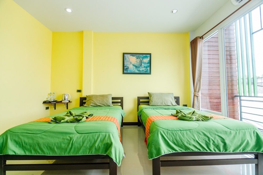 Standard Twin Room photo 3