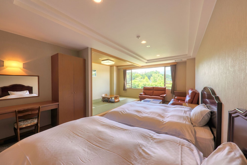 Junior Suite with Private Bathroom, Mt. Fuji View, Non Smoking photo 1