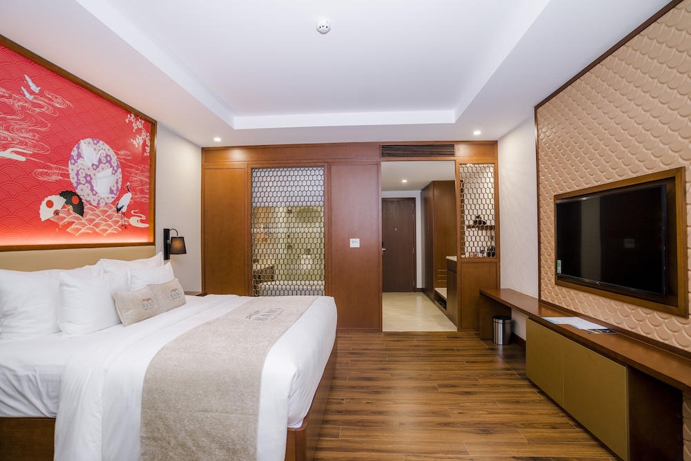 Deluxe Double Room, 1 Bedroom, Bathtub, Slope side