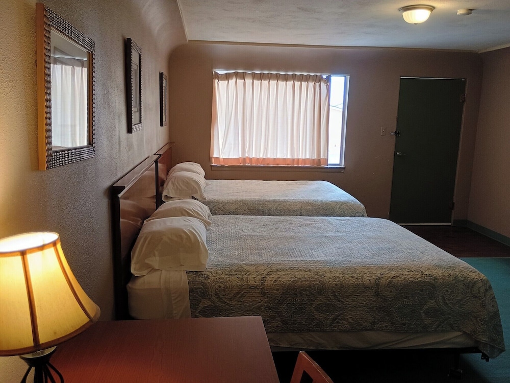 Basic Double Room photo 2