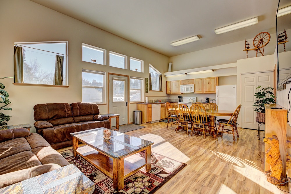 Duplex, 3 Bedrooms, Non Smoking photo 2