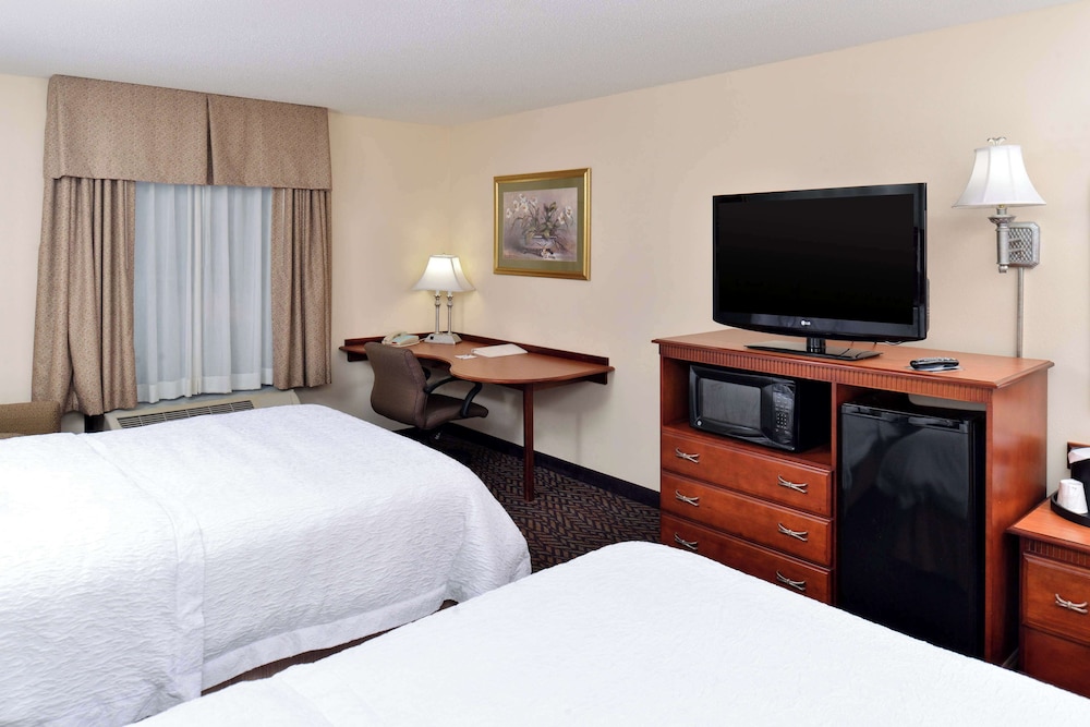 Room, 2 Queen Beds, Accessible, Non Smoking