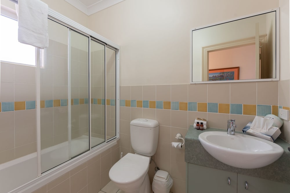 3 Bedroom Townhouse photo 2