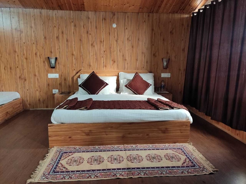 Deluxe Double Room, Valley View