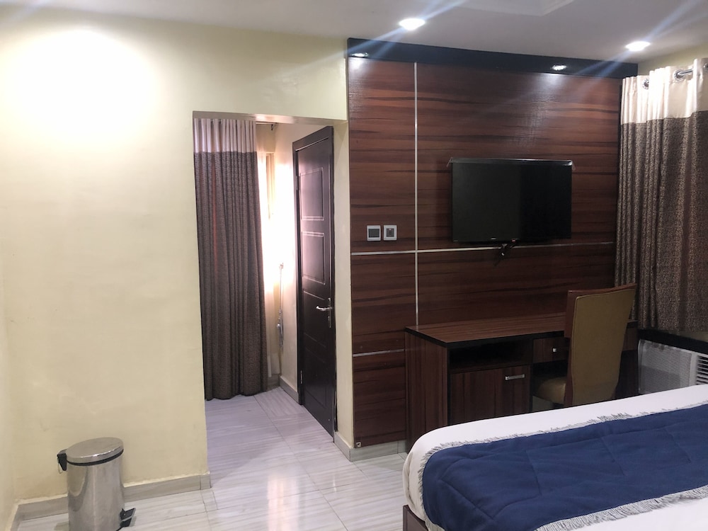 Standard Room - Photo 2