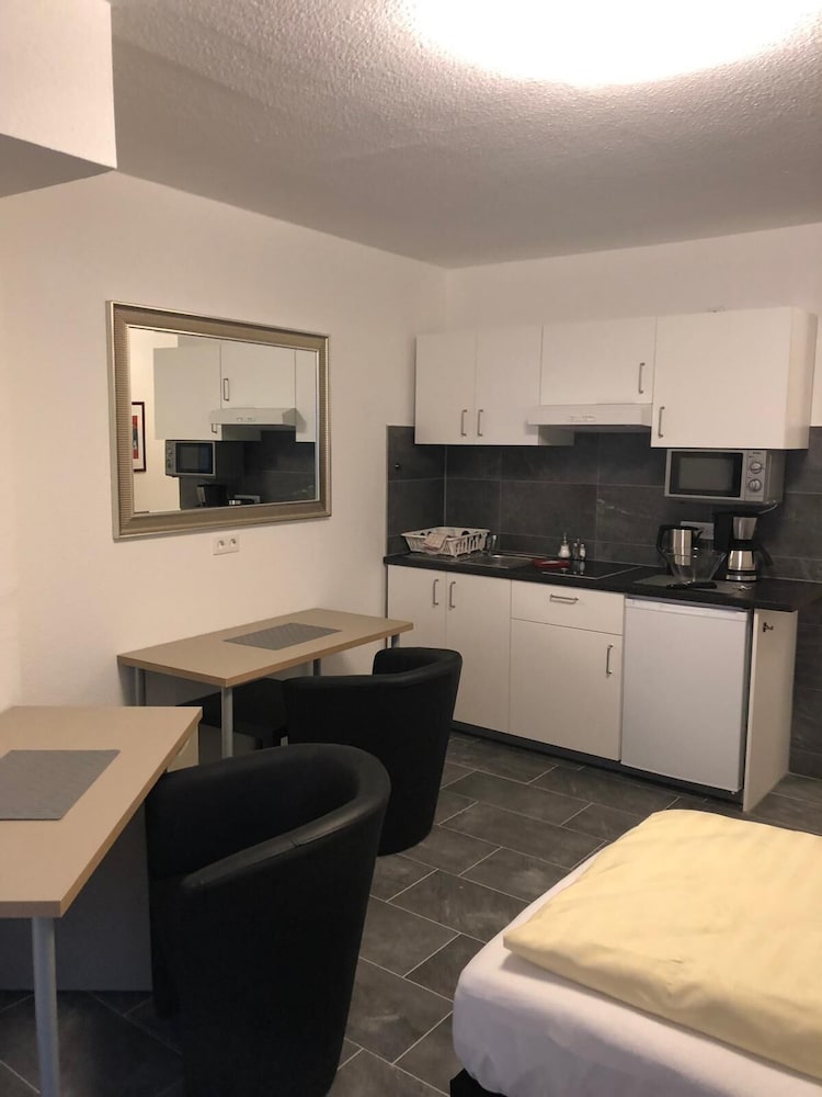 Business Twin Room photo 3