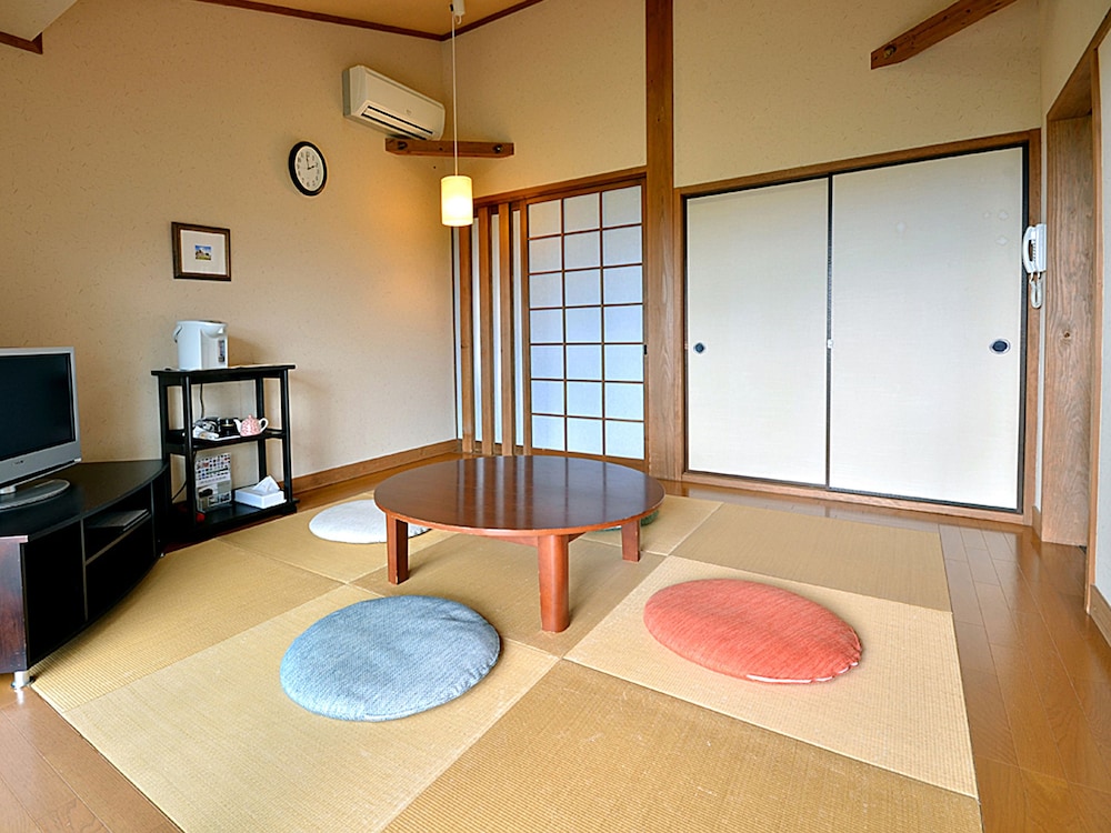 Japanese Western Style Room - Kuri, Daidai with Semi Open Air Bath photo 1