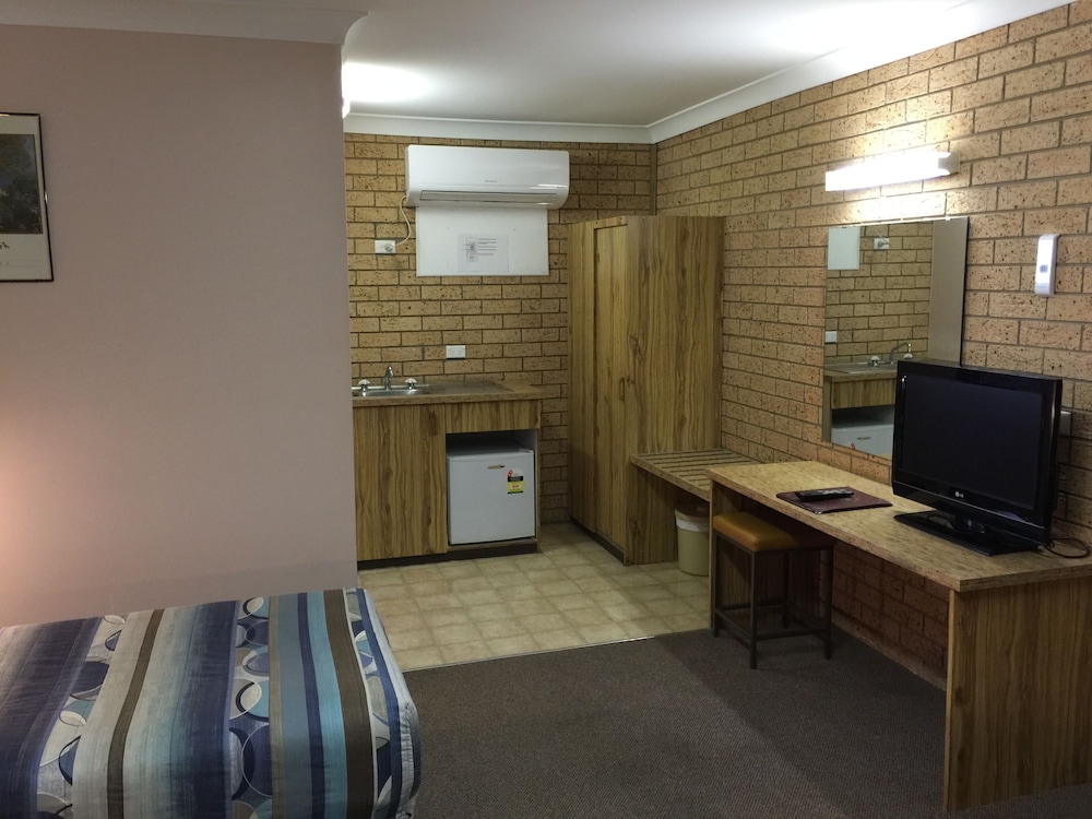 Room 1 - Singles Room photo 3