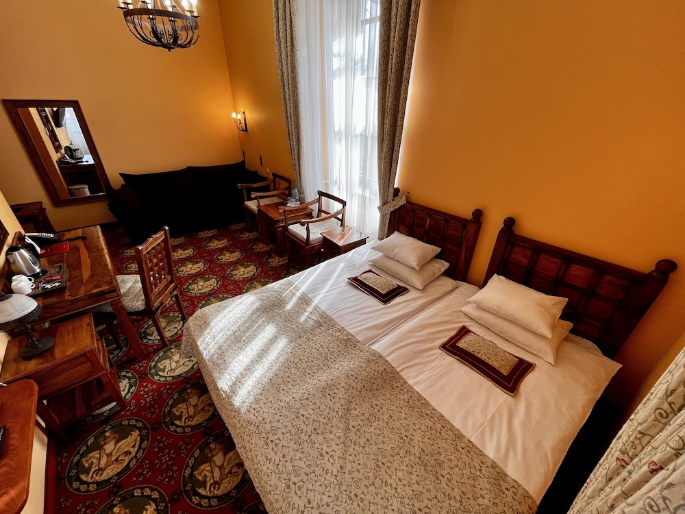 Family Double Room, 1 Bedroom photo 2