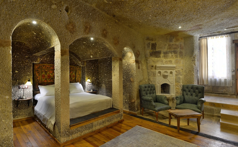 Suite - Photo 8