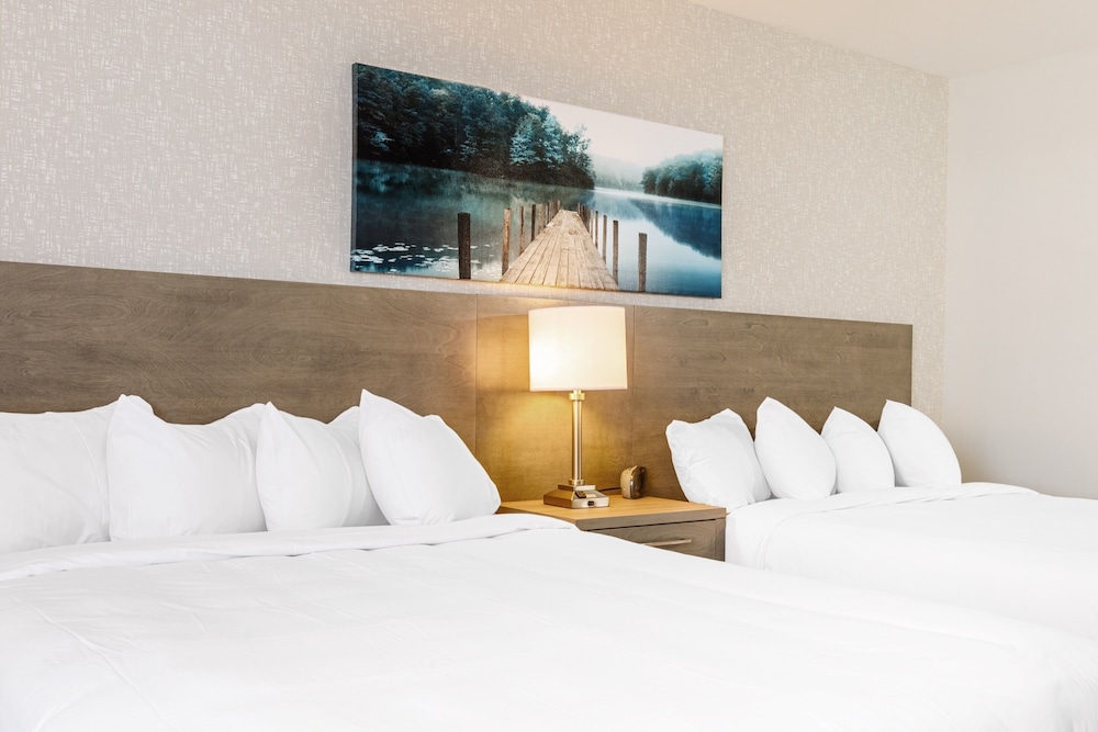 Executive Room, 2 Queen Beds photo 2