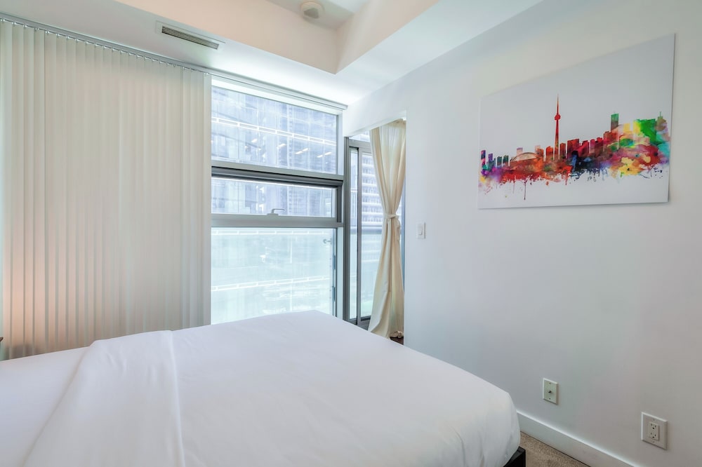 Romantic Apartment thumbnail 6