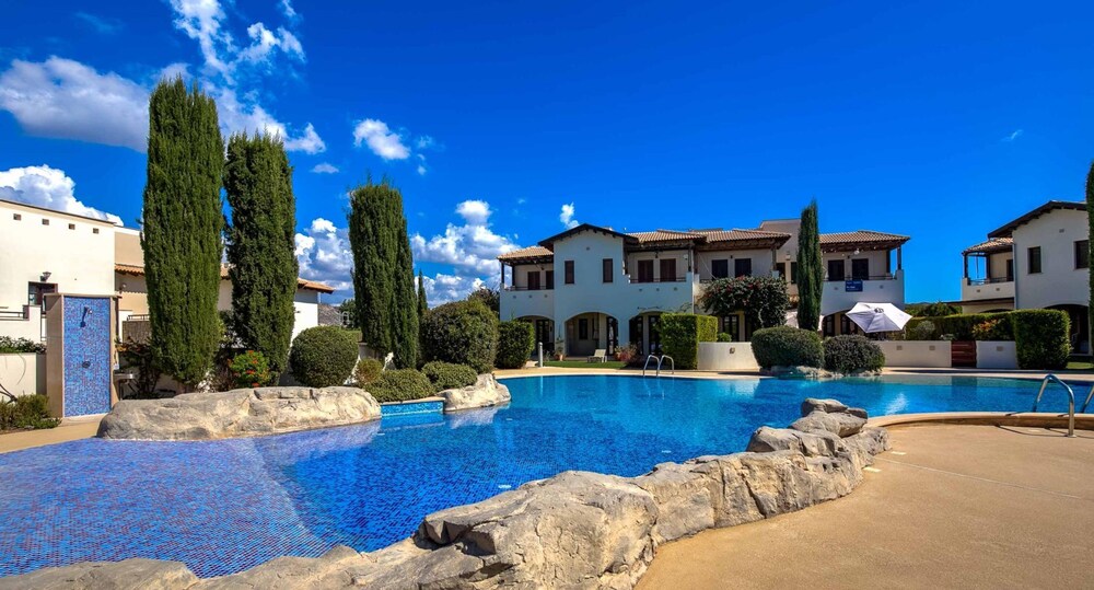 Villa photo 3