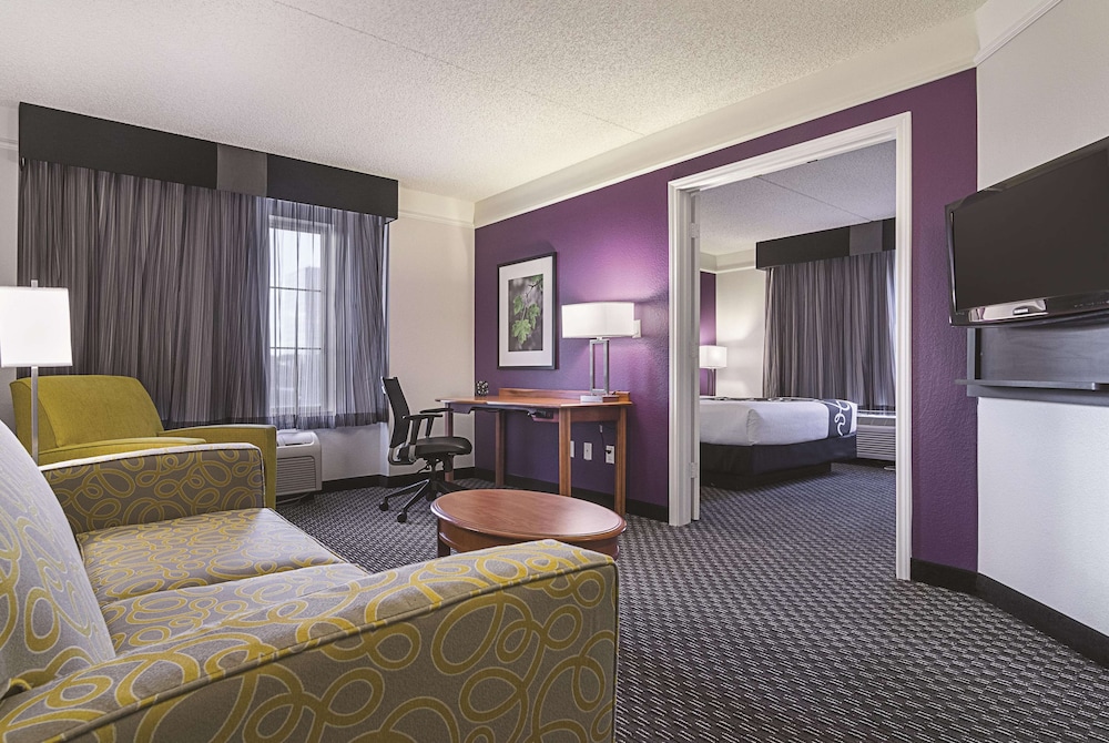 Suite, 1 Bedroom, Non Smoking - Photo 6