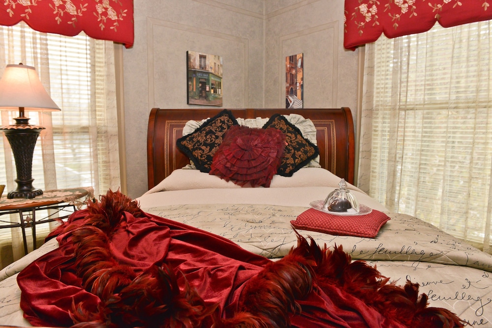 Superior Double Room, Ensuite (Paris) photo 2