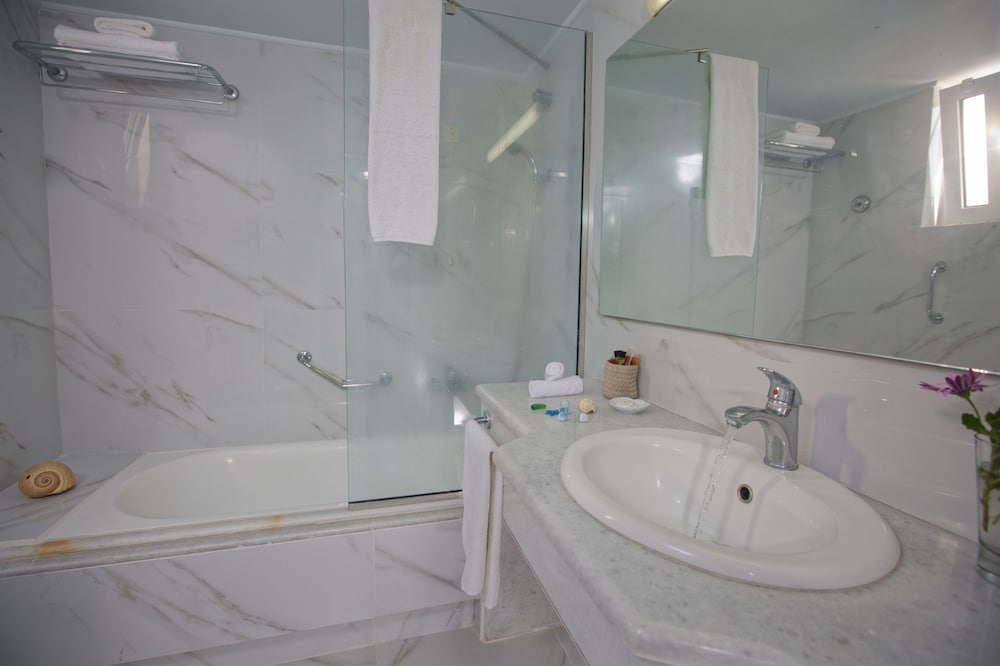 Suite, 1 Bedroom, Private Pool, Sea View photo 2