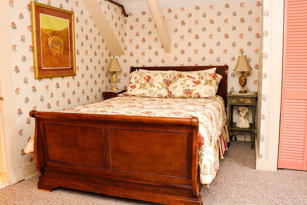 Deluxe Double Room, Ensuite, Pool View (Teaberry Room) photo 2
