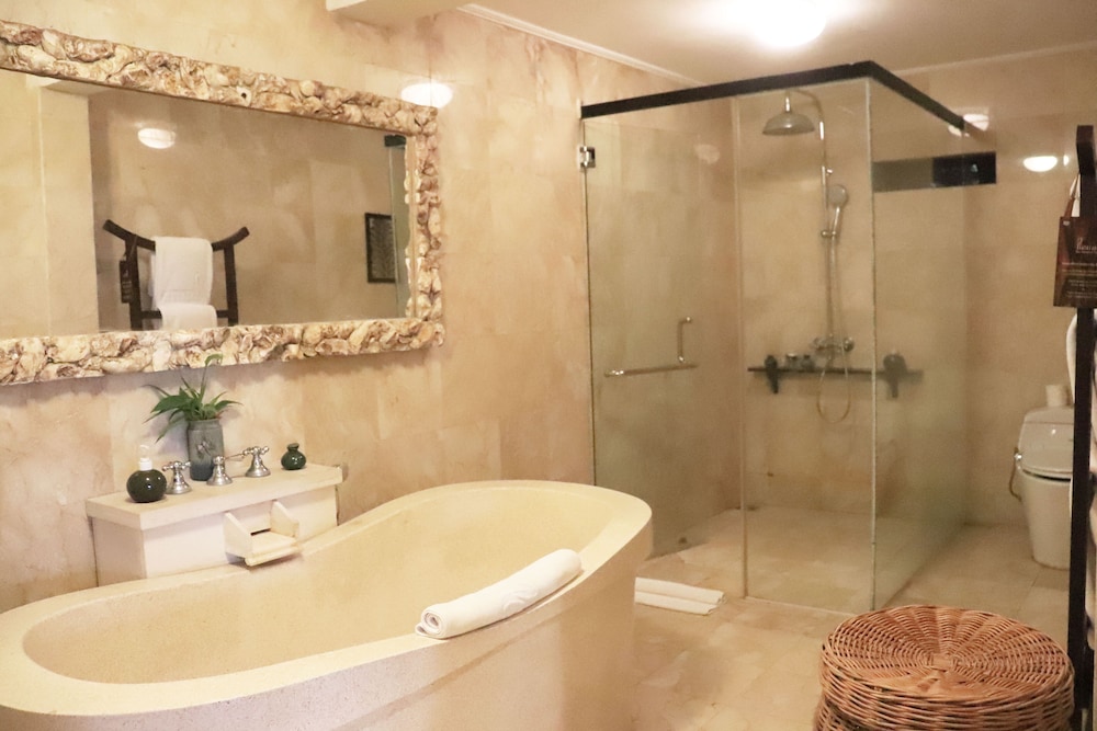 Executive Pool Villa